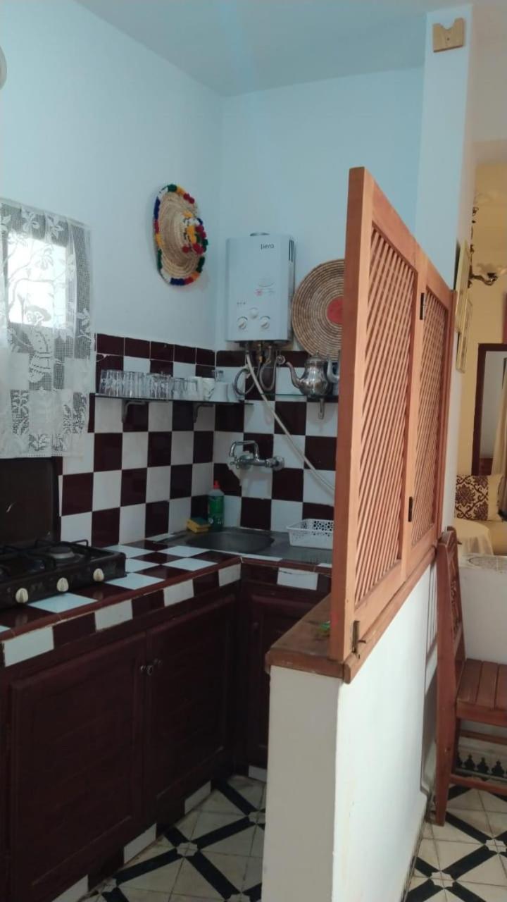 Mehek Apartment Asilah Exterior foto